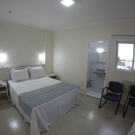 Dumont Park Hotel サン・ジョゼー・ド・リオ・プレト エクステリア 写真